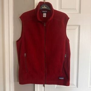 Patagonia Men’s Synchilla Red Fleece Vest Size Medium